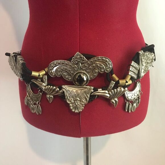 Unique & Ornate Black and Silver Women's Belt 32" Size Small - Picture 8 of 8